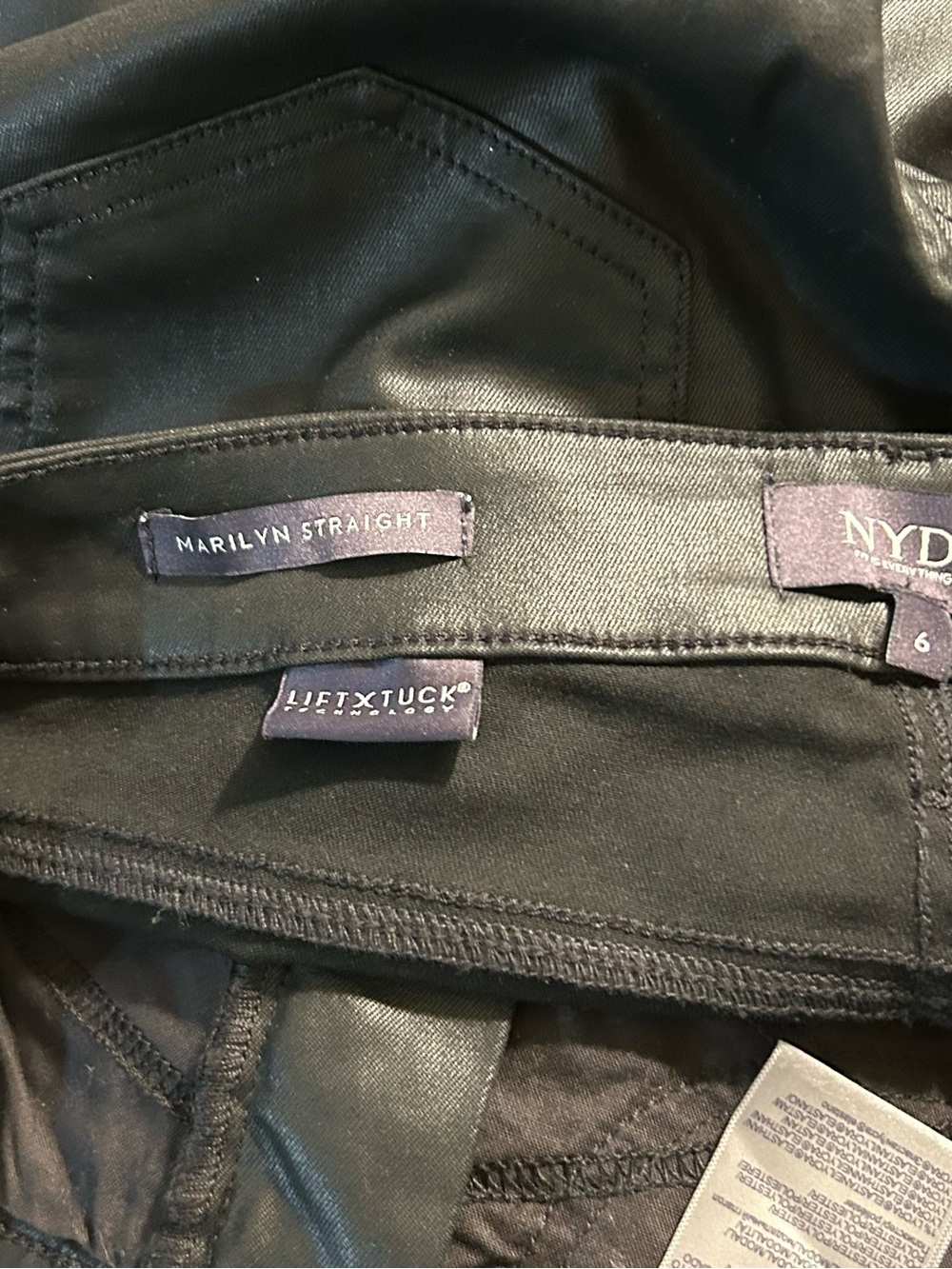 New NYDJ Marilyn Straight Black Coated Jeans Size 6 LiftxTuck - Picture 6 of 6